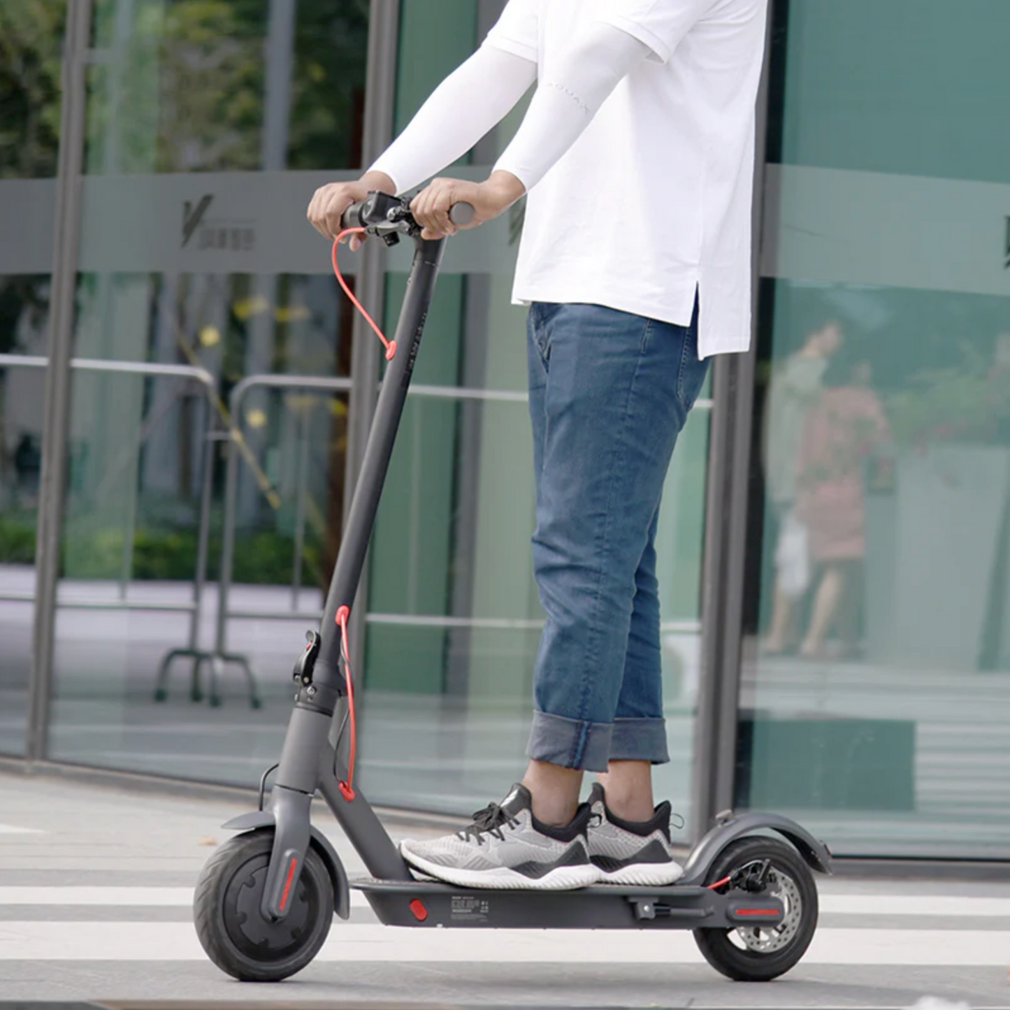 MK083 Commuter Electric Scooter